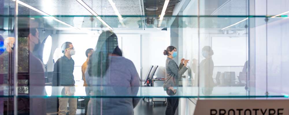 XLab Prototype Design Center, 20210727-Bert0411-2250x1266